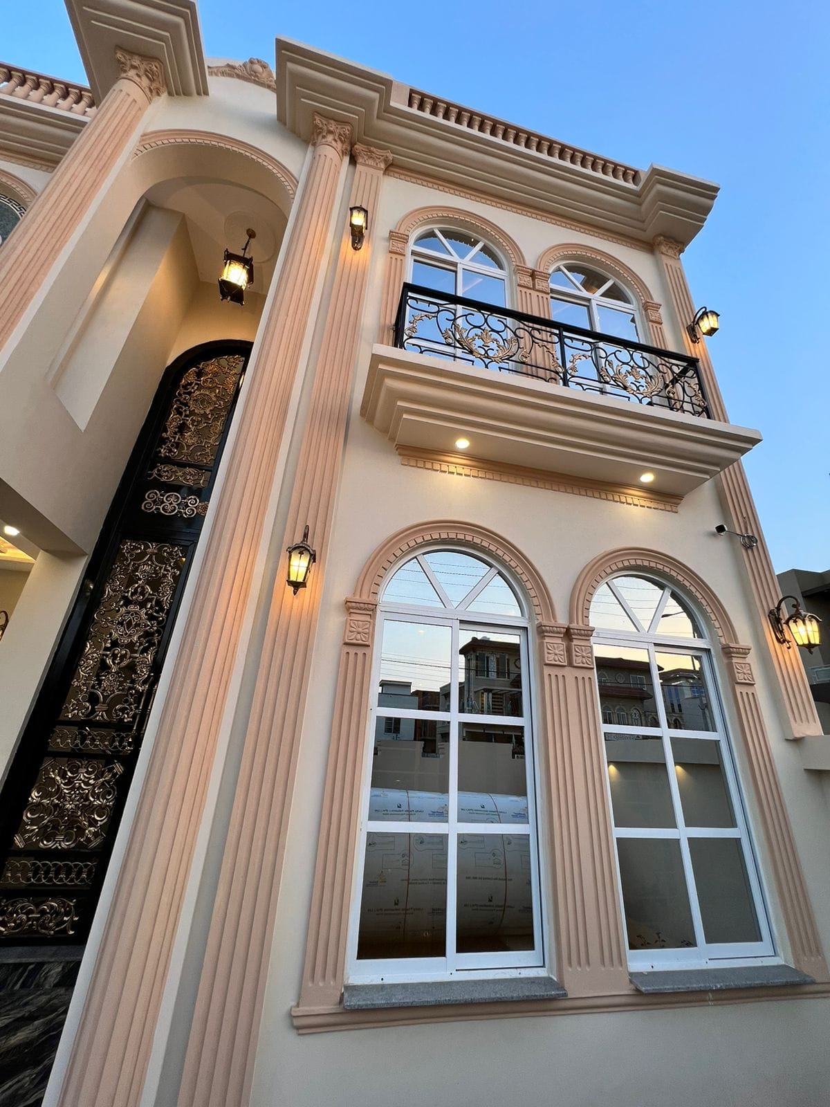 10 Marla Spanish House For Sale (4)