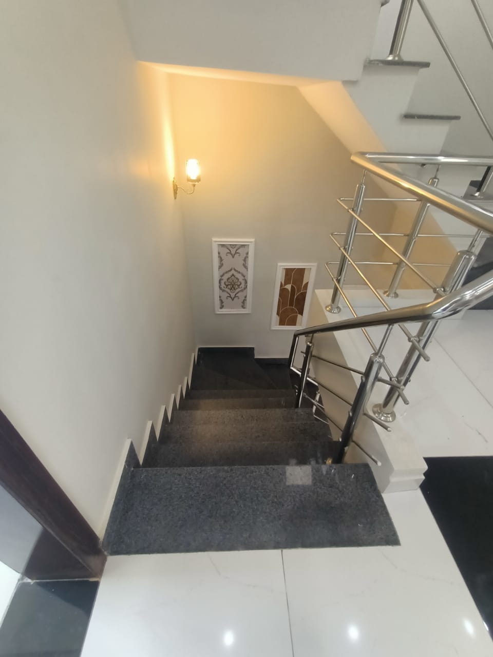5 Marla Modern Design House in Central Park Lahore (9)